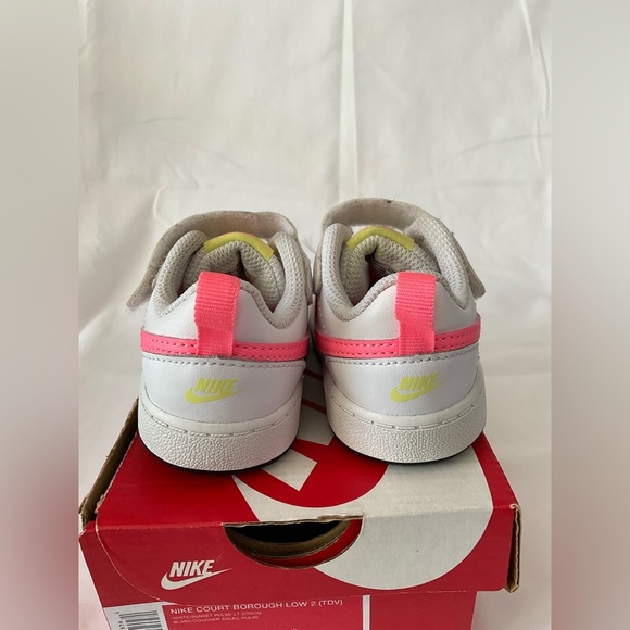 Nike Kids Sneakers - White and Neon Pink - Picture 4 of 8